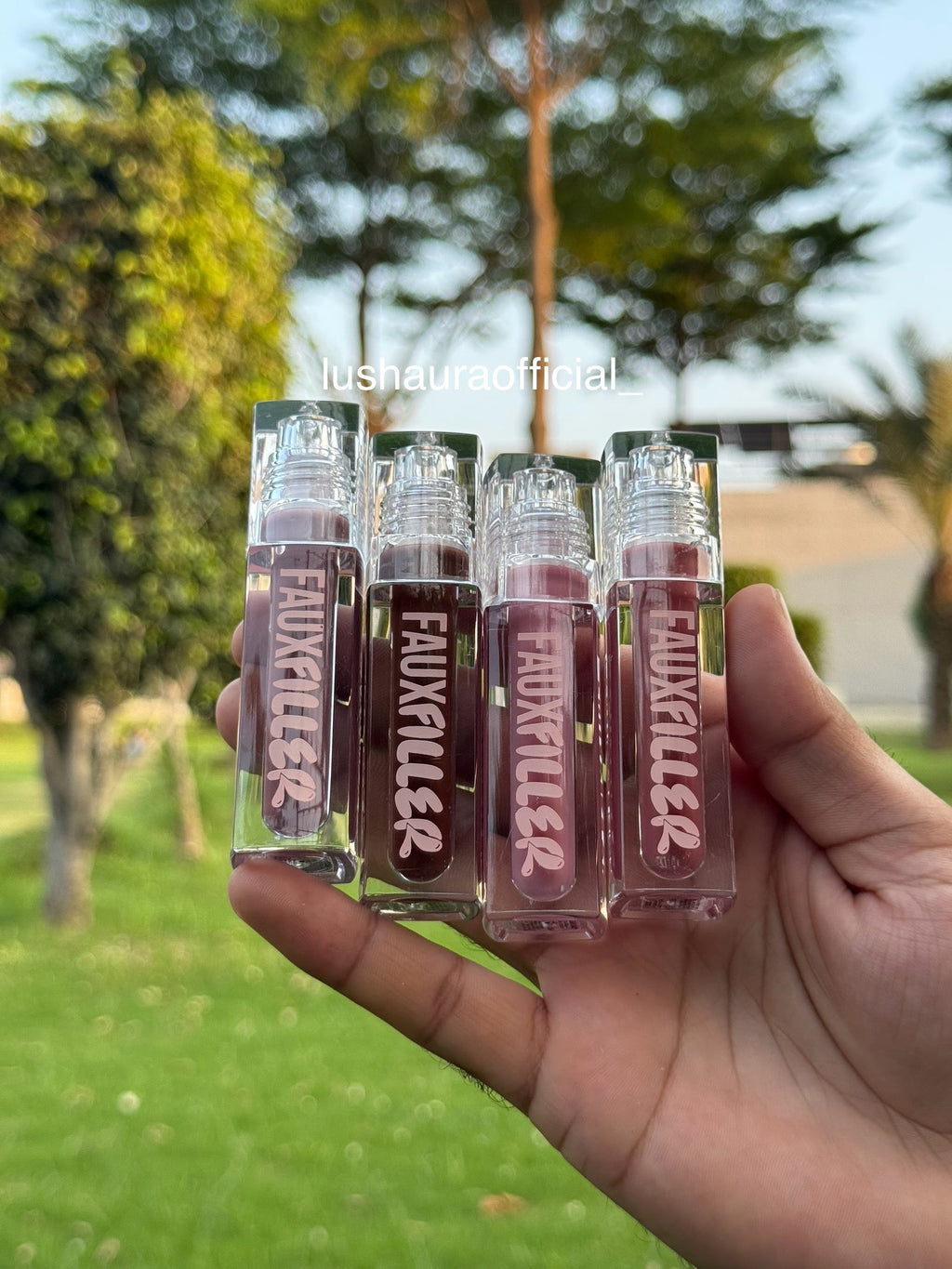 Huda Beauty - Faux Filler Extra Shine Lip Gloss