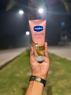 Vaseline - Gluta-Hya Serum Burst Lotion Dewy Radiance - 200ml